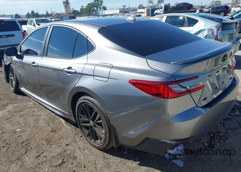 2025 Toyota Camry Se z USA, uszkodzony, nr VIN 4T1DAACK1SU614550